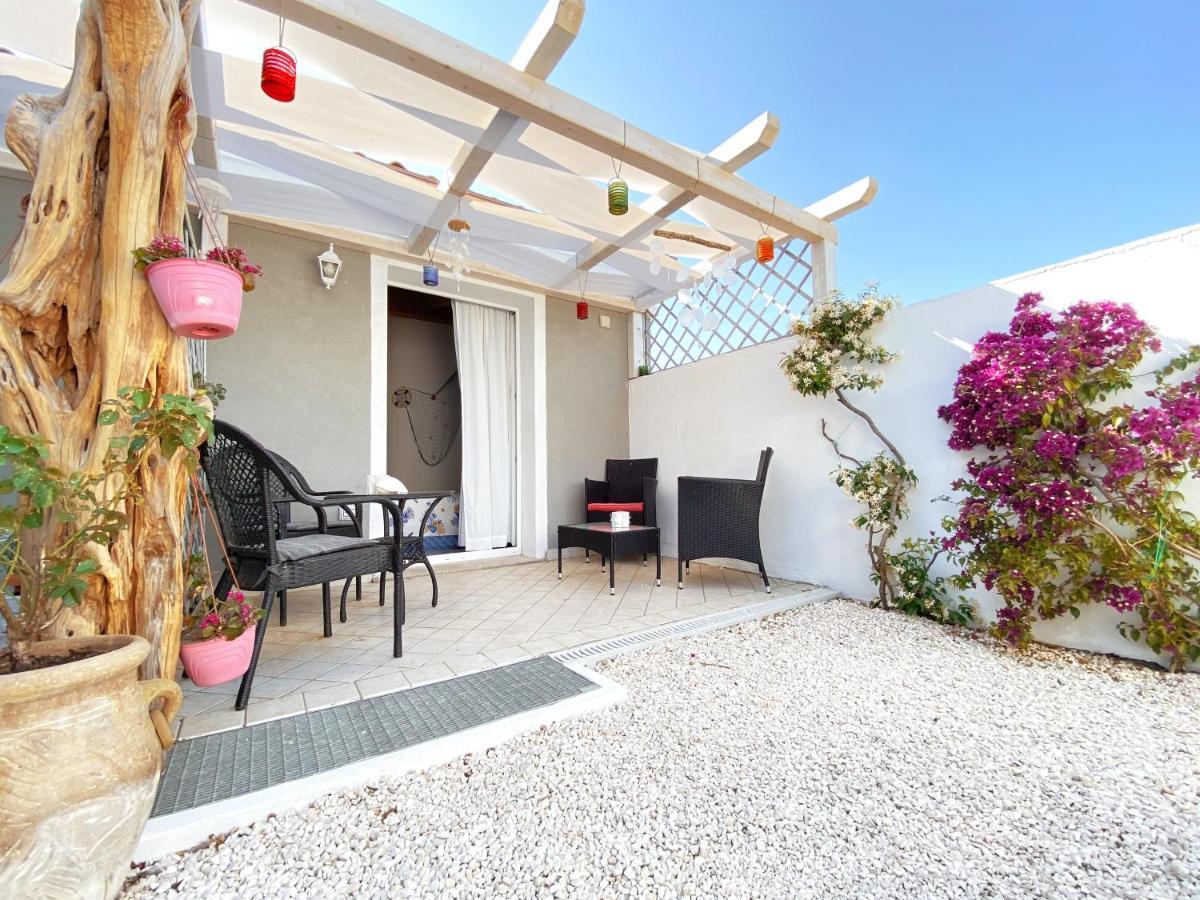 La Cuppulata 2 - Stile Mare Apartamento Enas Exterior foto